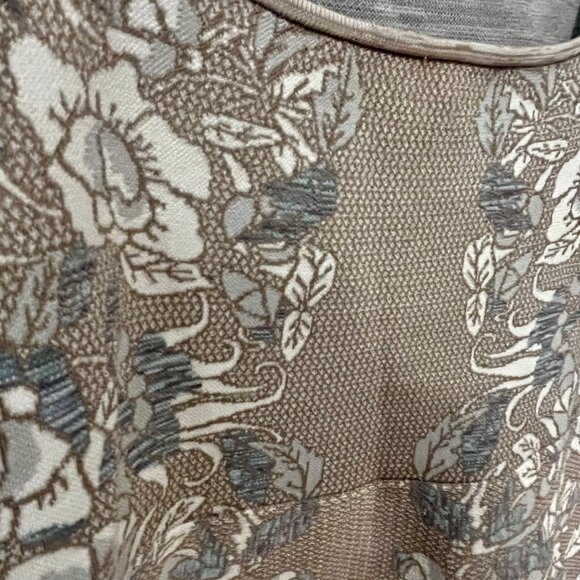 BCBG Max Azria Jacquard Floral Knit Dress Beige/Gray Size L - Picture 4 of 6